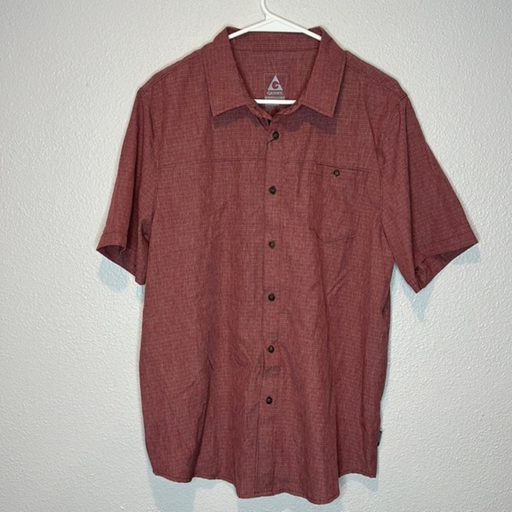 Gerry Short Sleeve Quick Dry Tech Woven Shirt Garnet Heather sz M
